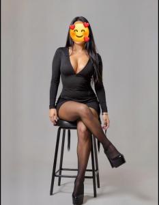 651560118: Chica busca chico en La Coruña