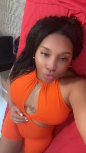 632392060: Chica busca chico en Barcelona