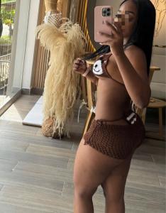 642097407: Chica busca chico en Gerona