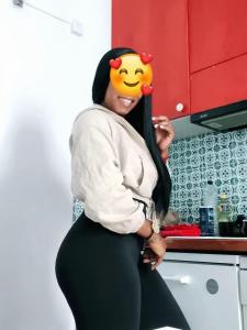 614873379: Chica busca chico en Tarragona