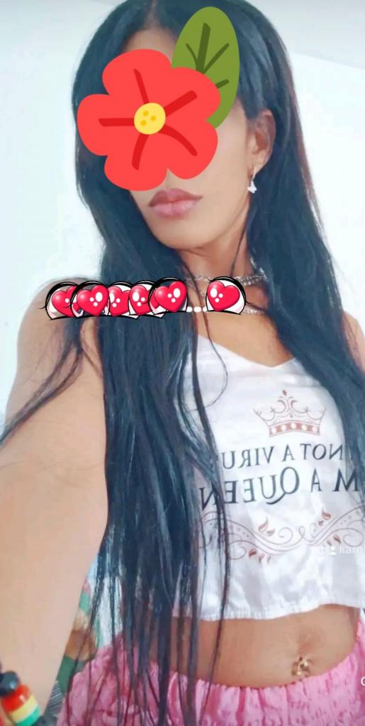 Chica busca chico en Almería: Chica busca chico