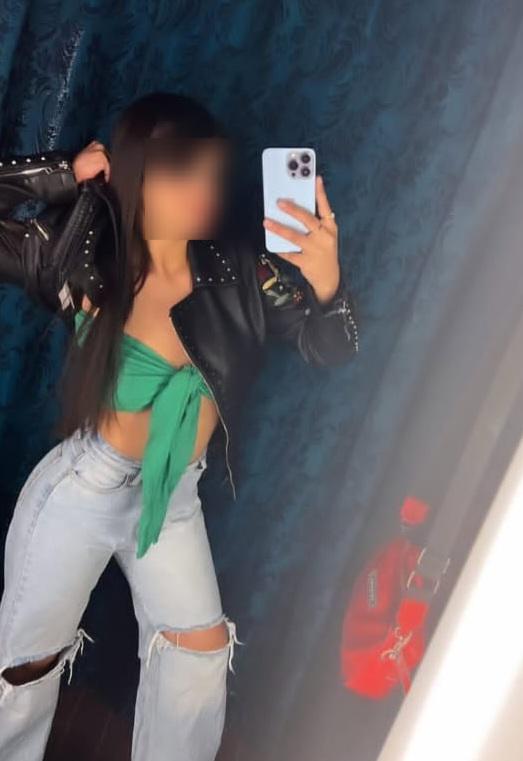 634705287: Chica busca chico en Madrid