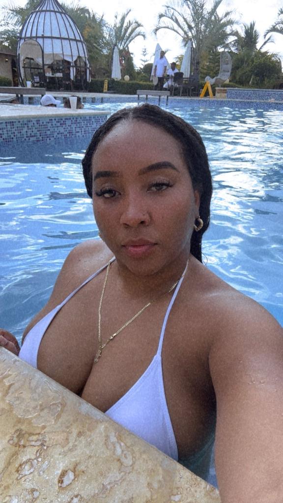 632392060: Chica busca chico en Barcelona