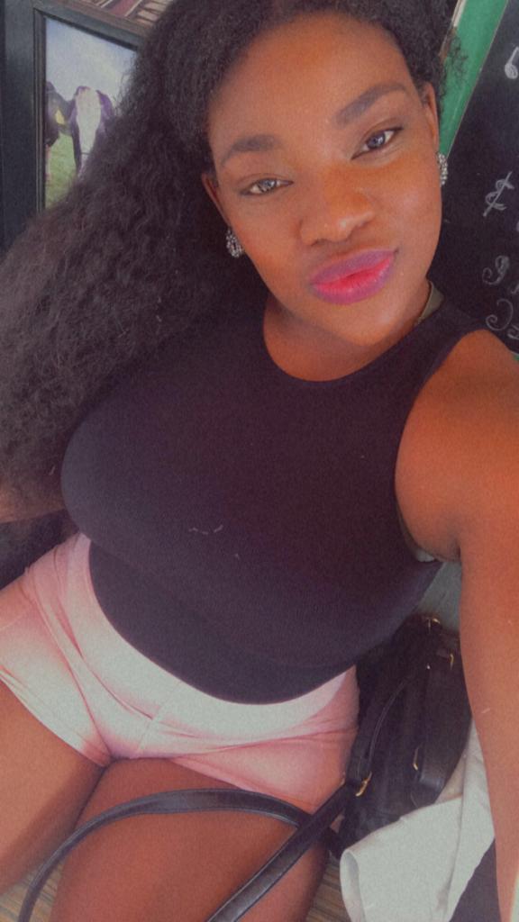 Chica busca chico en Tenerife: 