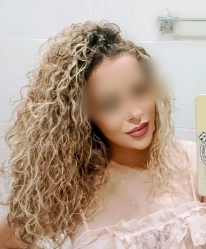 697428593: Chica busca chico en Alicante