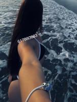 617880883: Chica busca chico en Barcelona