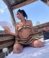 617746381: Chica busca chico en Madrid