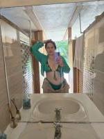 607288460: Chica busca chico en Madrid