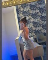 672962231: Chica busca chico en Gerona