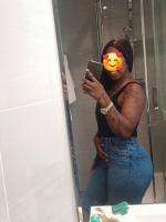 614873379: Chica busca chico en Tarragona