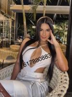 617880883: Chica busca chico en Barcelona