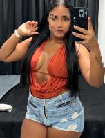 667299856: Chica busca chico en Sevilla