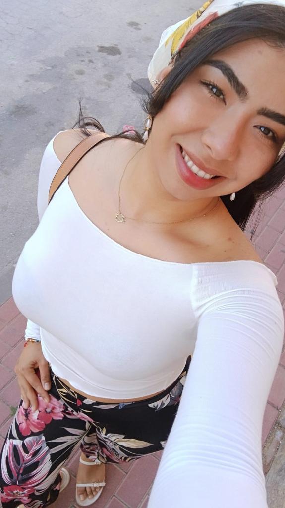 Chica busca chico en Cádiz: 