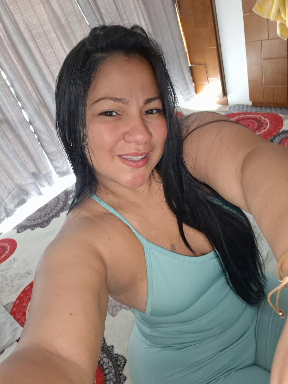 641197794: Chica busca chico en Valencia