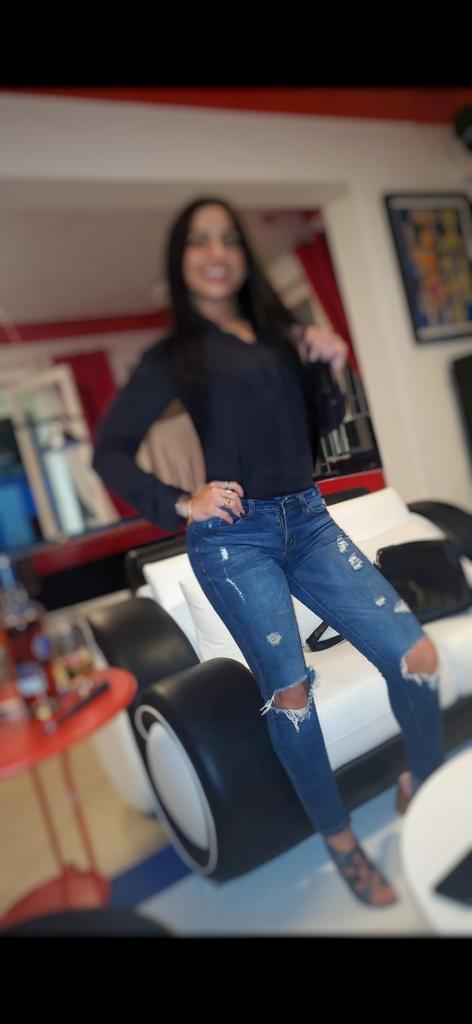 632978517: Chica busca chico en Cantabria
