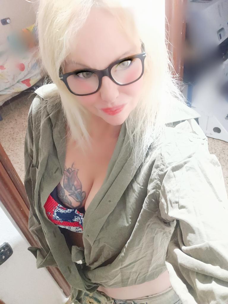 613898263: Chica busca chico en Valencia