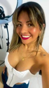 604102319: Chica busca chico en Ibiza