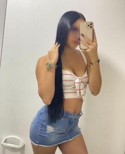 643784323: Chica busca chico en Madrid