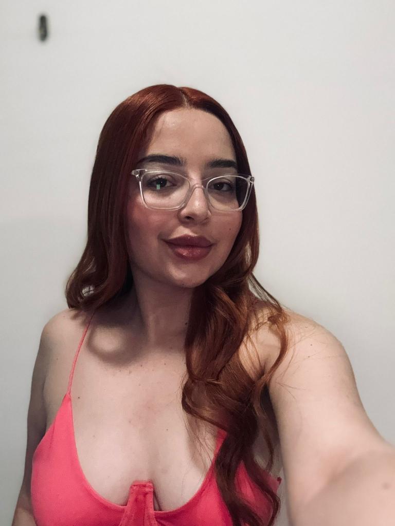 600011417: Chica busca chico en Cádiz