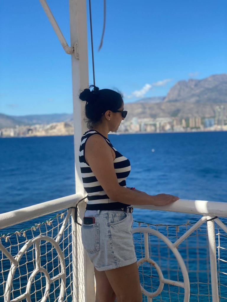 Chica busca chico en Cádiz: 