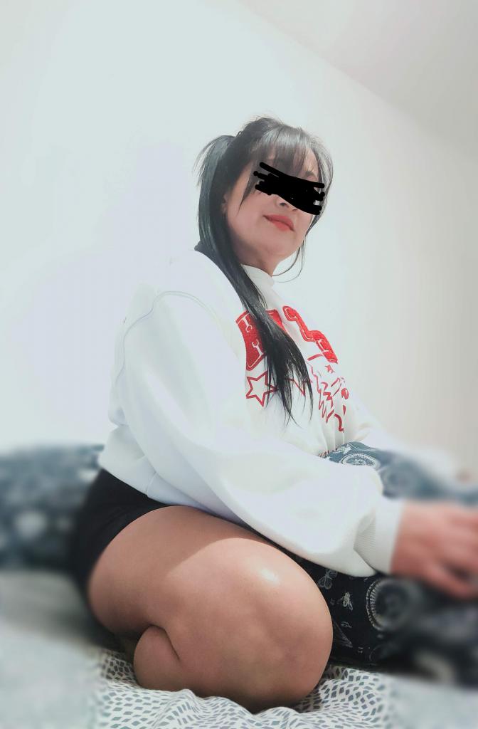 610764889: Chica busca chico en Mallorca