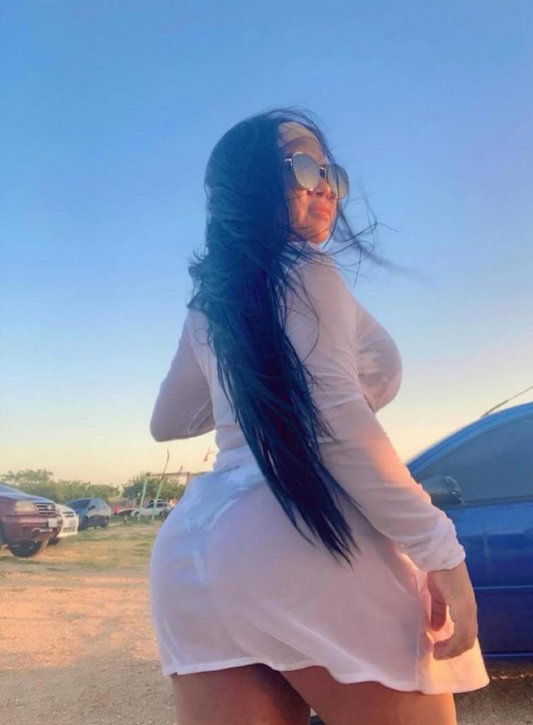 Chica busca chico en Tenerife: 