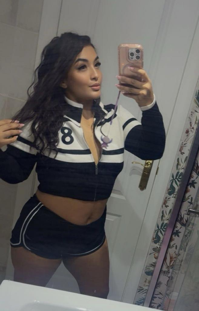 Chica busca chico en Málaga: Chica busca chico