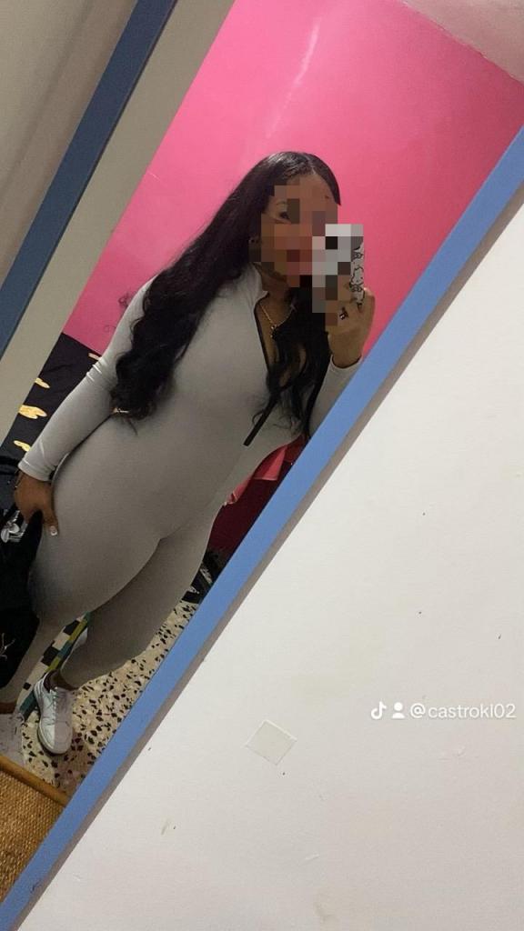 Chica busca chico en Ibiza: 