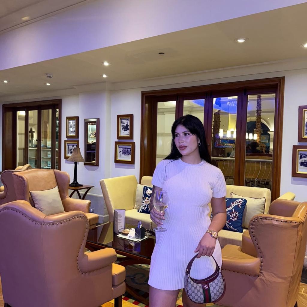 614949626: Chica busca chico en Alicante