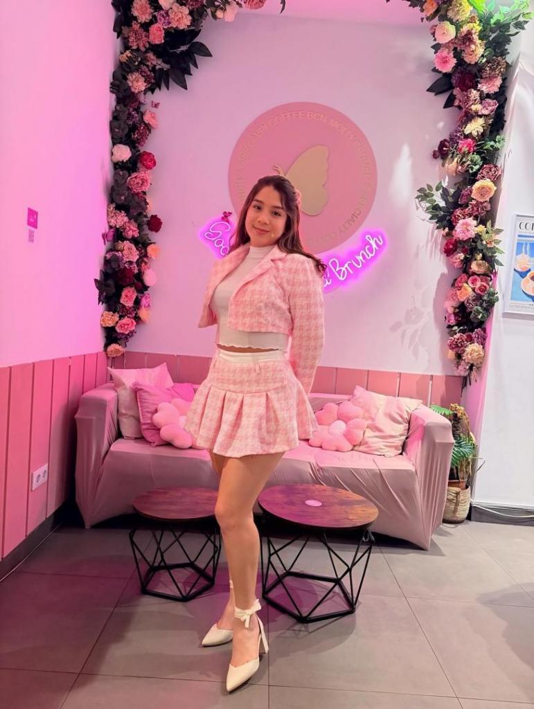 632264779: Chica busca chico en Barcelona