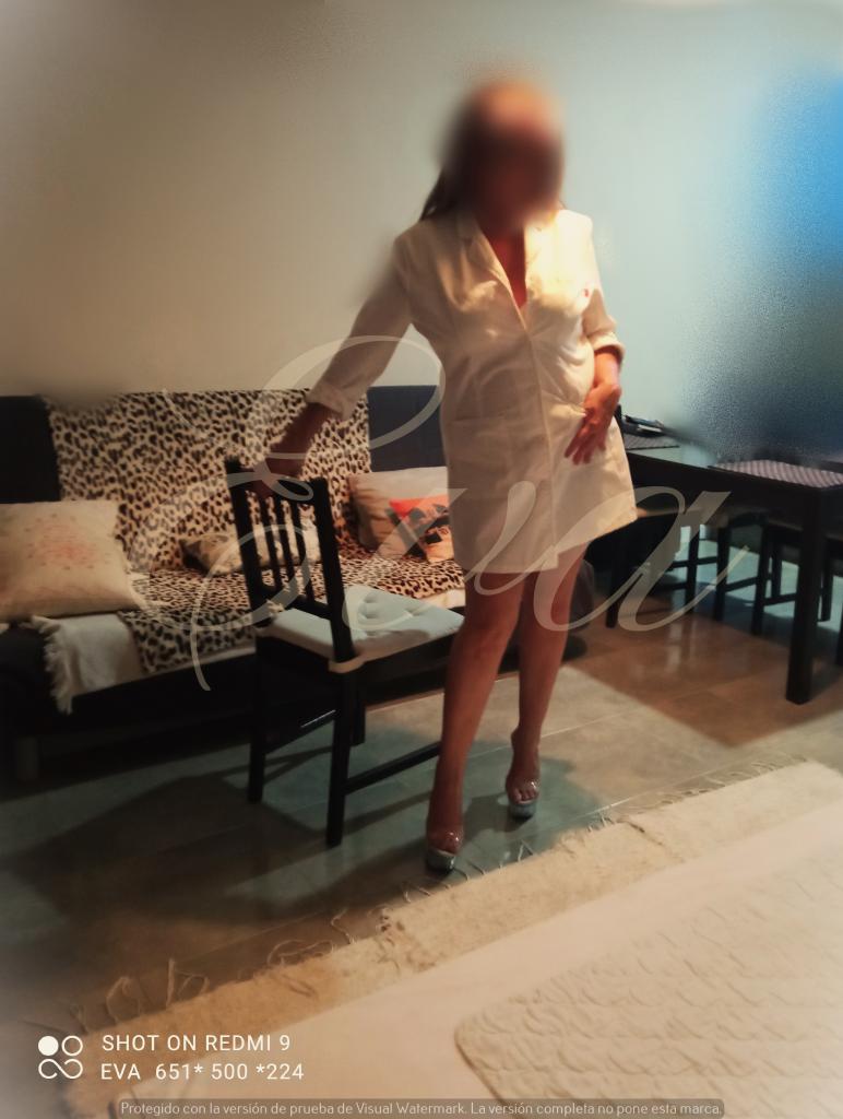 651500224: Chica busca chico en Sevilla