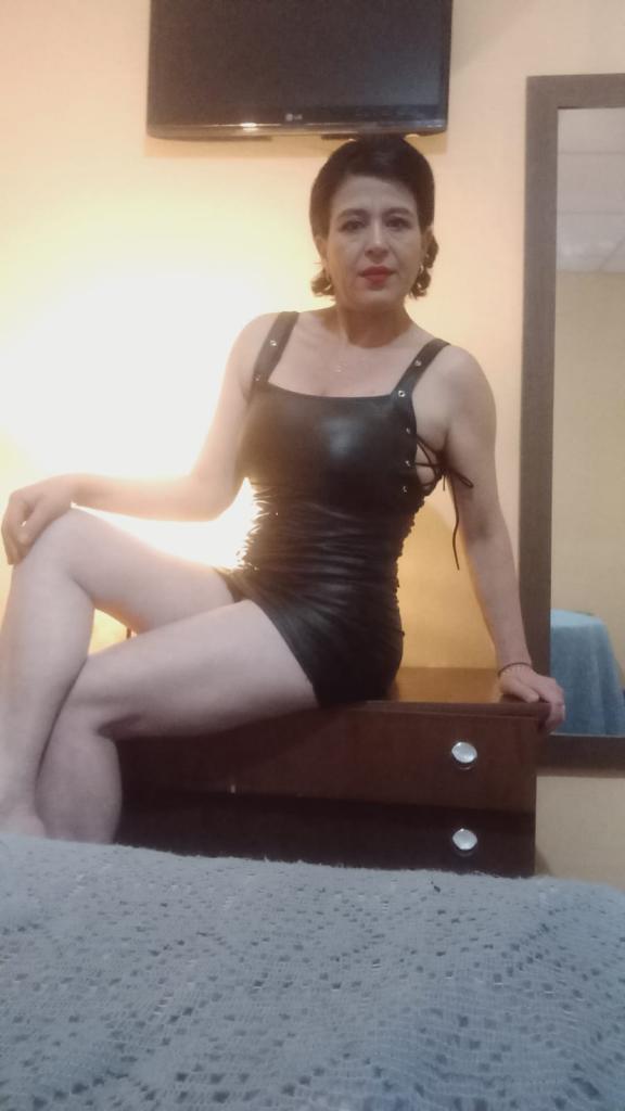 Chica busca chico en Alicante: 