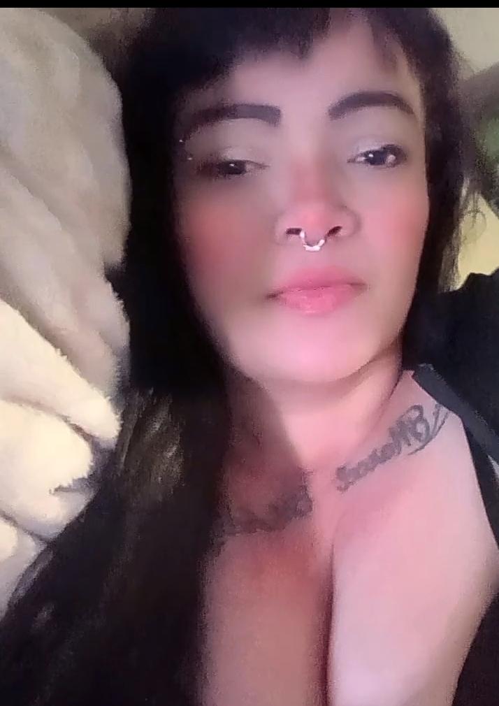 Chica busca chico en Granada: 