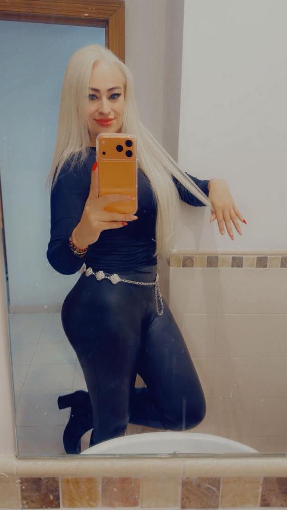 643955870: Chica busca chico en Mallorca