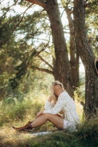 613660579: Chica busca chico en Barcelona