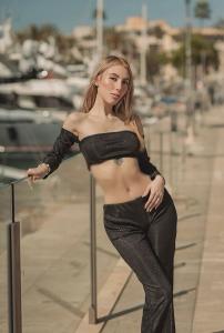 610762213: Chica busca chico en Mallorca