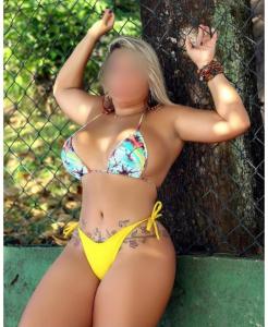617039377: Chica busca chico en Sevilla