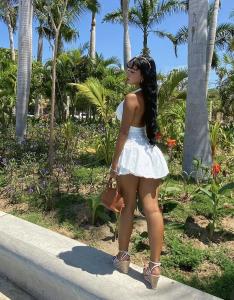 631093942: Chica busca chico en La Coruña