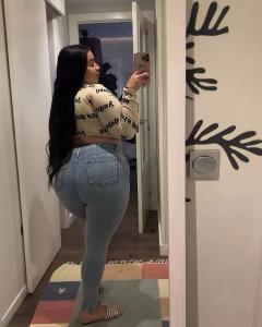 614908817: Chica busca chico en Madrid