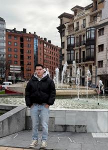 610842268: Chico busca chica en Cantabria