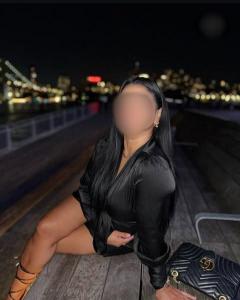 623975245: Chica busca chico en Navarra