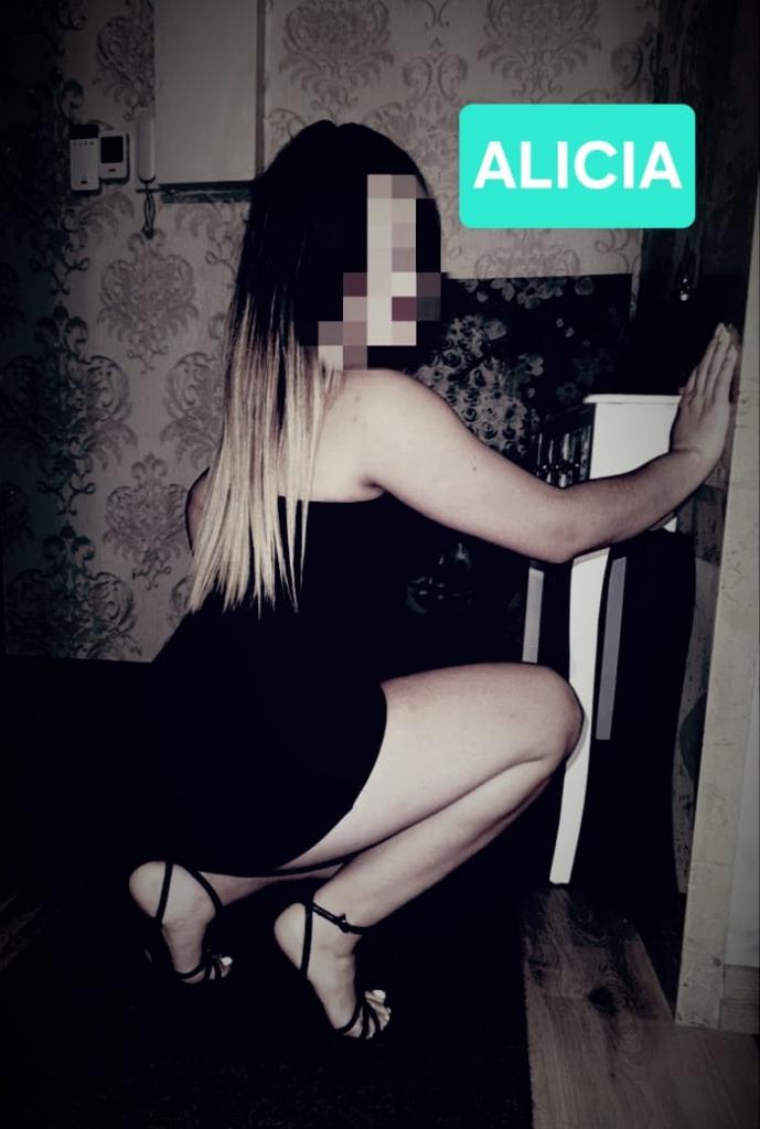 682571436: Chica busca chico en Madrid