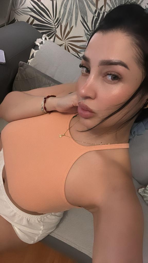 633488661: Chica busca chico en Tenerife