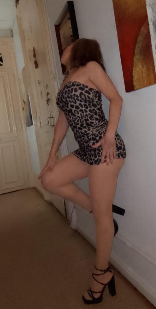 603873901: Chica busca chico en Pontevedra