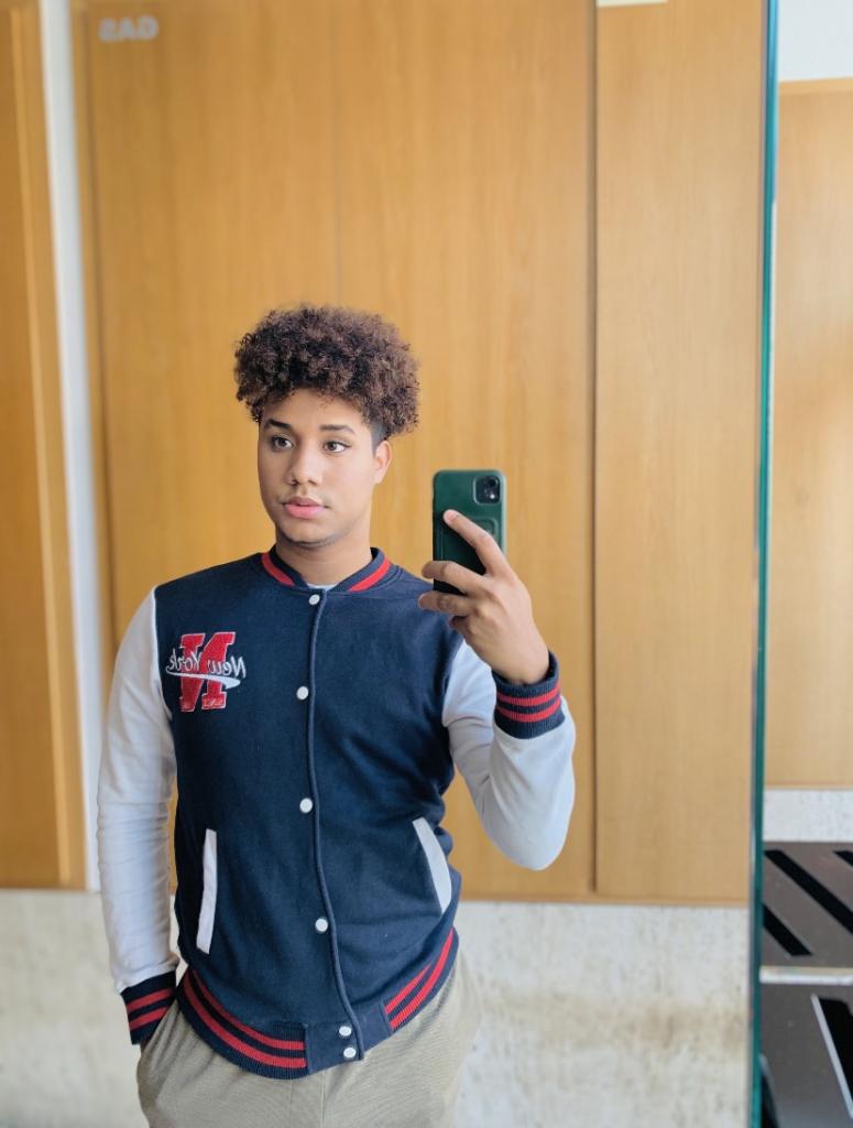 603643710: Chico busca chica en Barcelona