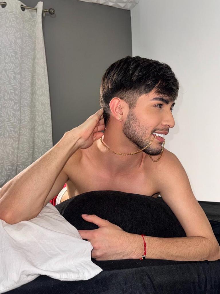 Chico busca chica en Ibiza: 