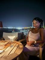 742052487: Chica busca chico en Madrid