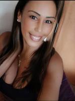 663811939: Chica busca chico en Barcelona