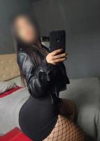 643439831: Chica busca chico en Madrid