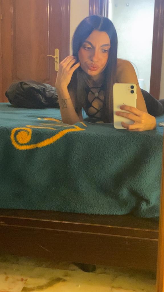 617194023: Chica busca chico en Almería